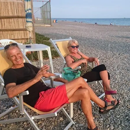 Grune Oase In Meernahe Ventimiglia